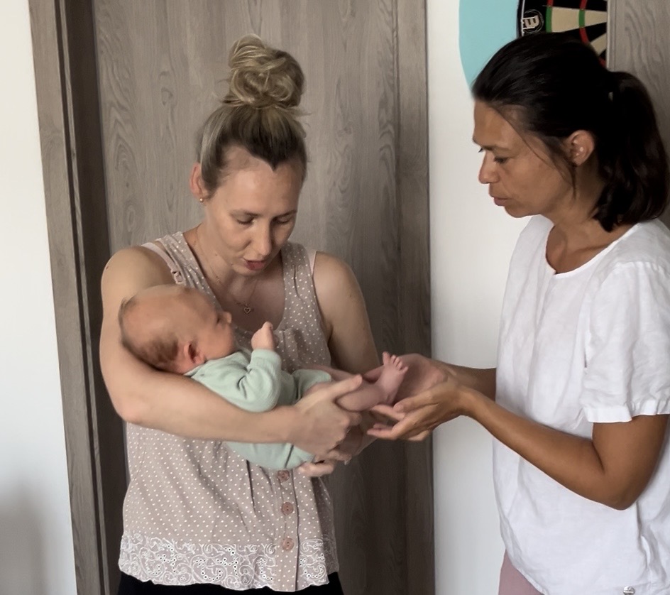 Handling dieťatka v náručí – 15 minútový online návod